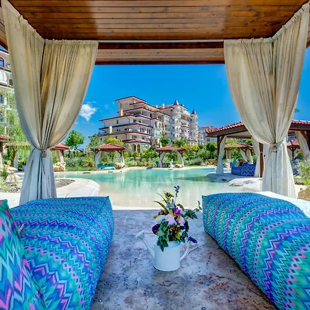 Aparthotel In Complex Poseidon